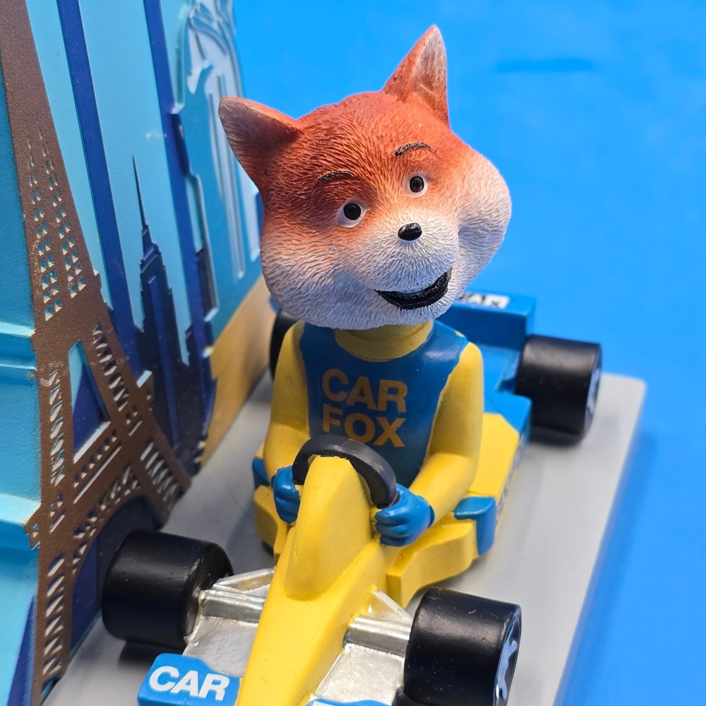 Carfax Car Fox Bobblehead Las Vegas Racing Edition Desk Statue 7" Show Me Carfax - Picture 5 of 8